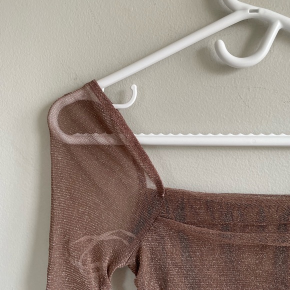 NUDE SILVER METALLIC LAME LONG RUCHED SLEEVE TOP LINED SHEER CROP STRETCH - Picture 7 of 10